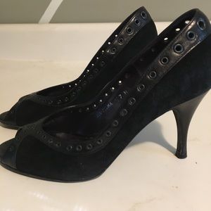 Donald J Pliner couture zelma pumps.